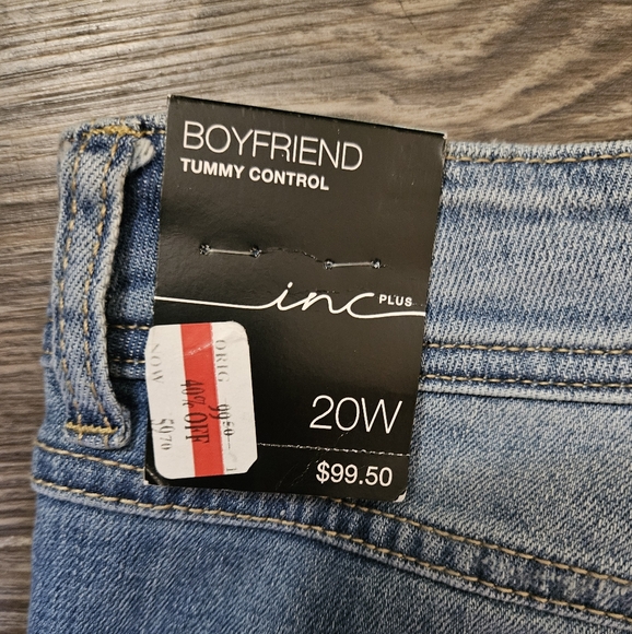 Inc Plus Boyfriend Tummy Control Jeans 20W - Picture 9 of 9